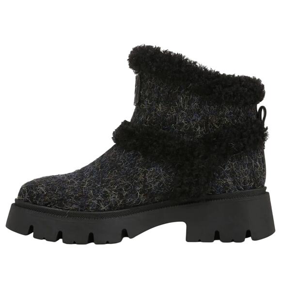 Circus NY by Sam Edelman
Clare Cozy Knit Lug-Sole Booties Size 9M - Picture 2 of 5